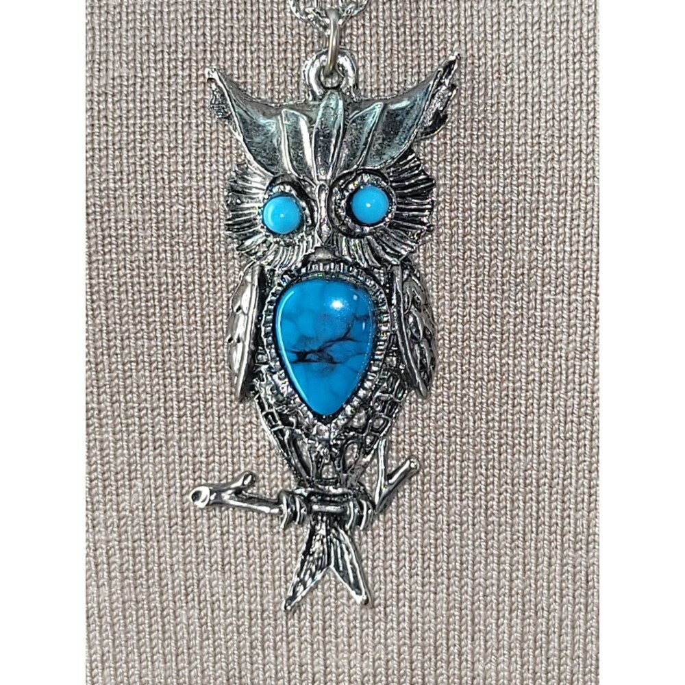Vintage Southwestern Turquoise Lucite Owl Bird Pendant Necklace 2" Silver Plated